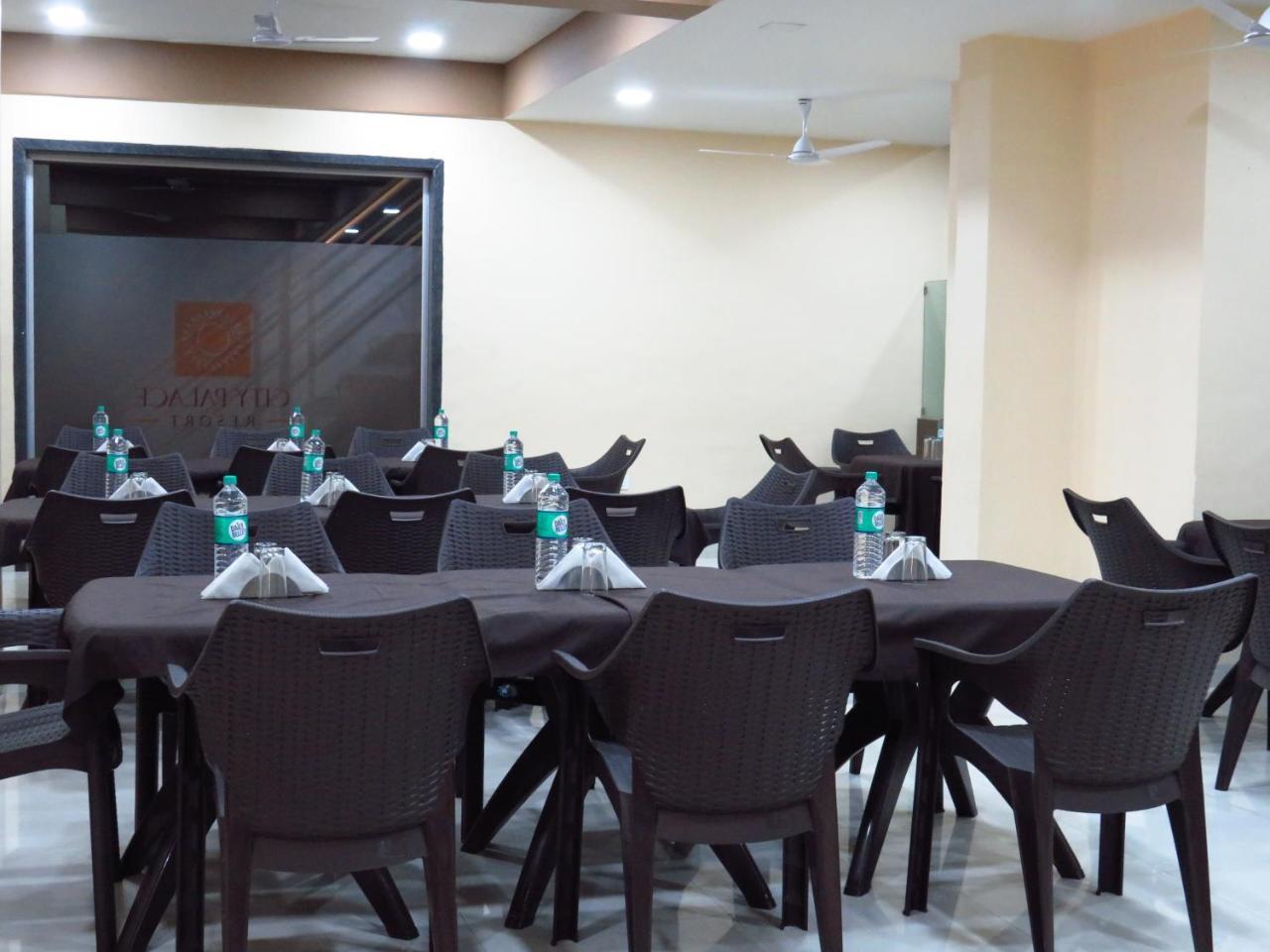 City Palace Resort Lonavala Exterior foto