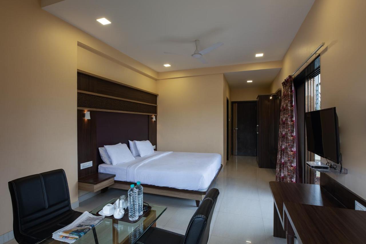 City Palace Resort Lonavala Exterior foto